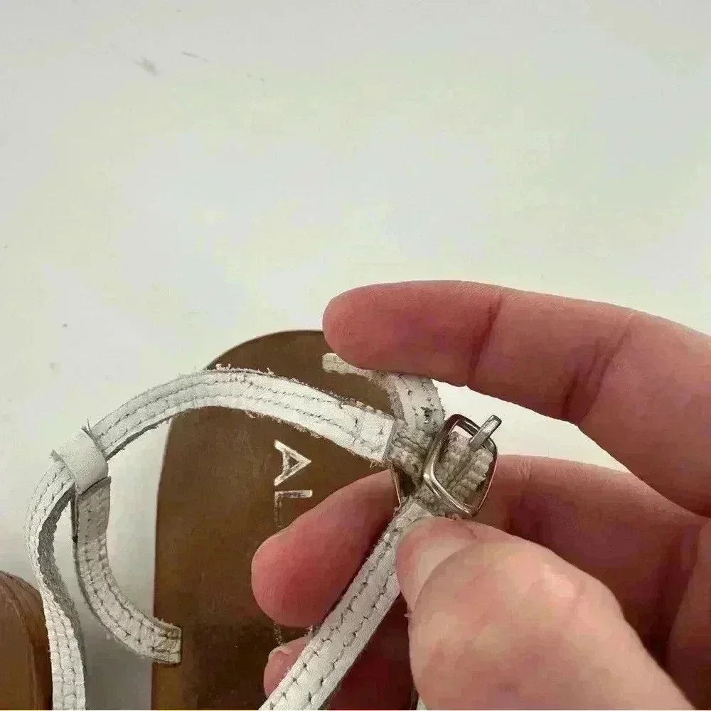 Aldo womens sandals size 7 37.5 white leather gem gladiator vintage y2k